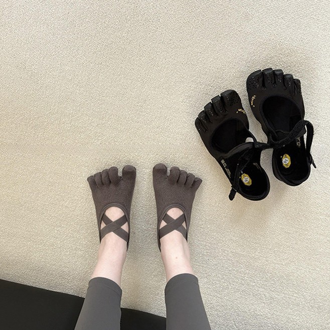 Pilates Yoga &A - Women's Criss-Cross Strappy Five-Toe Yoga Socks